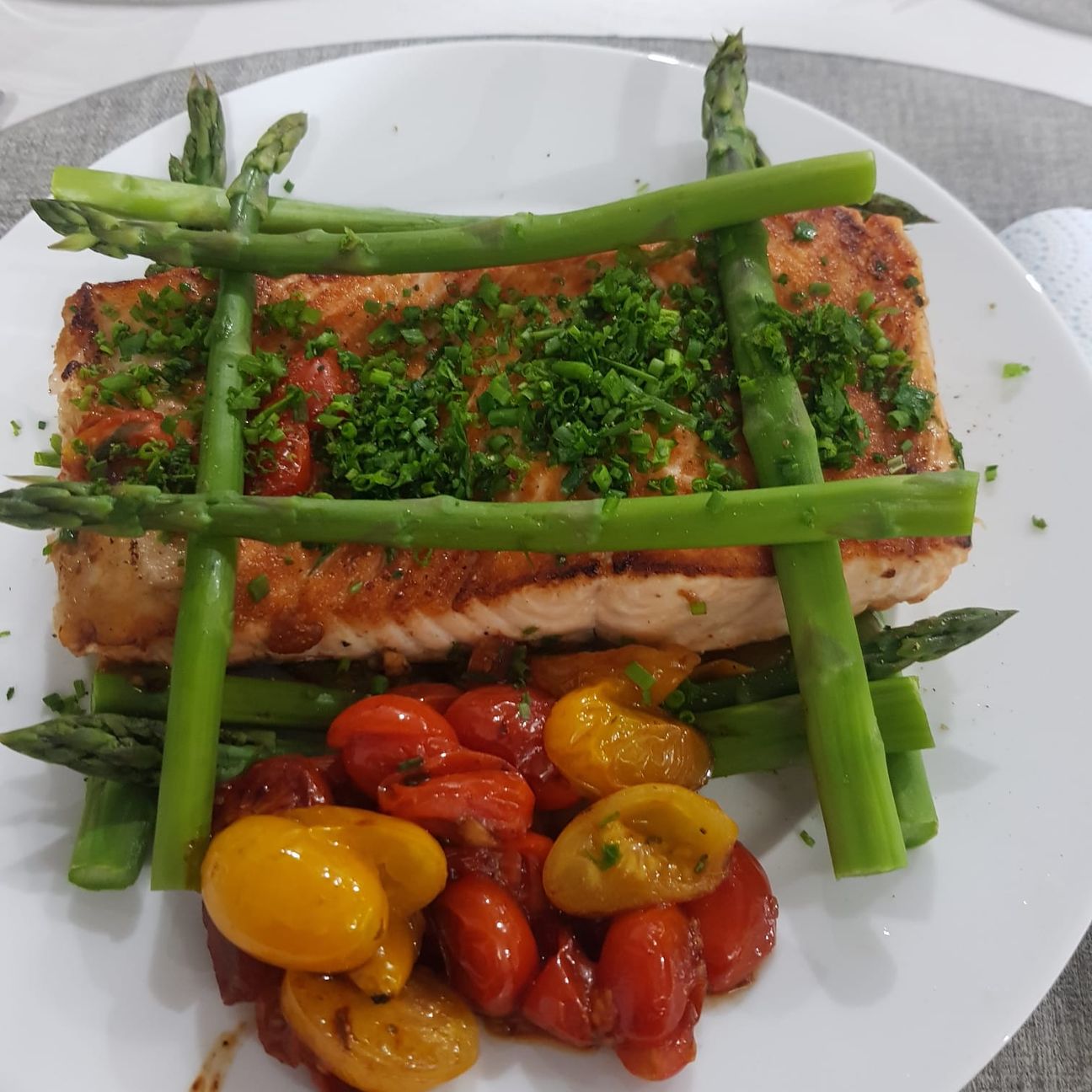 Salmone recintato