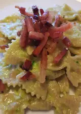 Ricetta Farfalle con crema di zucchine e speck