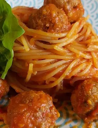 Ricetta Spaghetti con polpette al sugo di adelasia