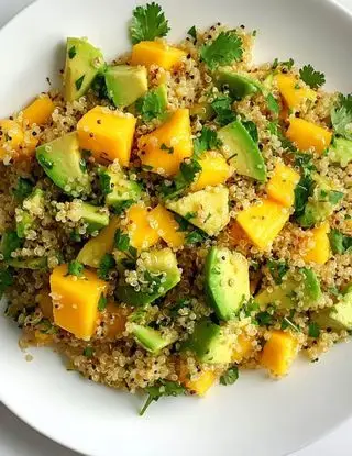 Ricetta Insalata fredda di quinoa, avocado e melone di lacucinasecondolabiffi