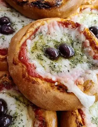 Ricetta Pizzetta catanese di lacucinasecondolabiffi