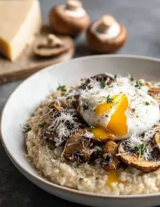 Ricetta Porridge ai funghi con uovo in camicia di lacucinasecondolabiffi