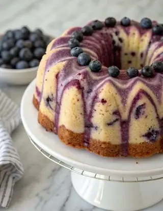 Ricetta Ciambella Marmorizzata ai Mirtilli di lacucinasecondolabiffi