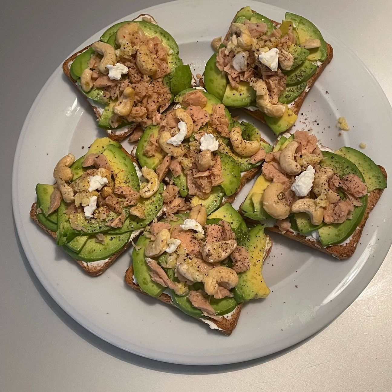 Avocado fette biscottate
