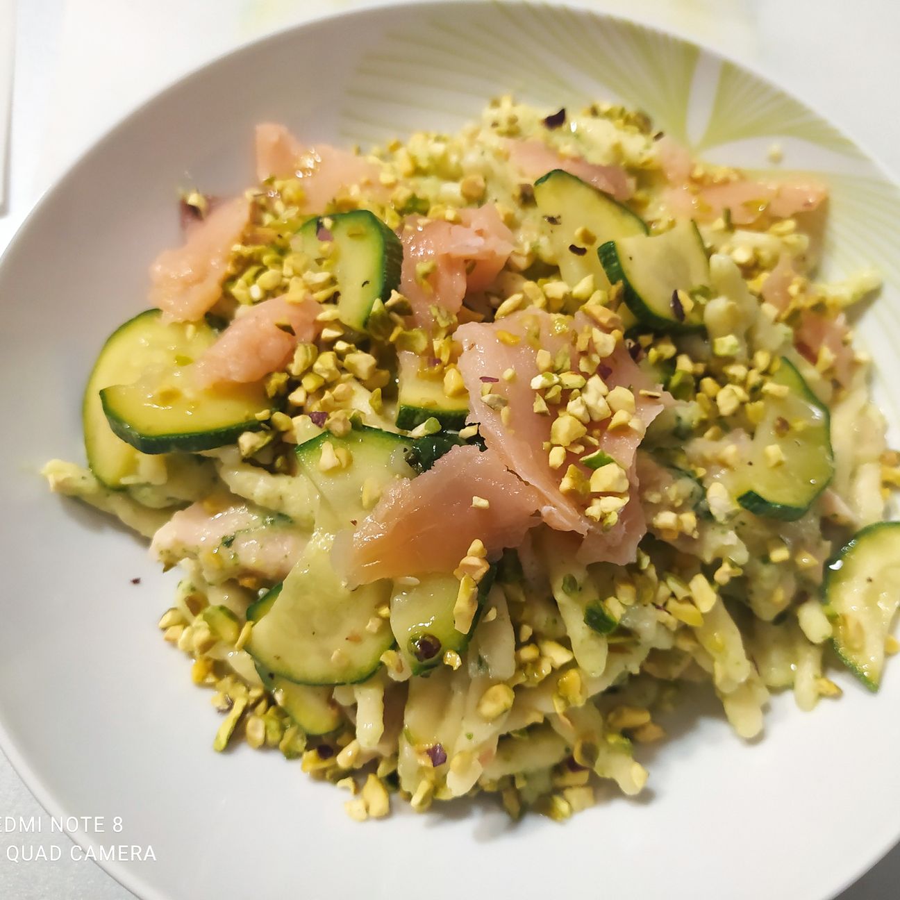Trofie in crema di zucchine con salmone