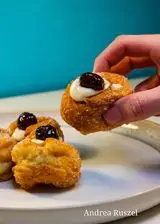 Ricetta Zeppole di Carnevale con Crema pasticcera e Amarene