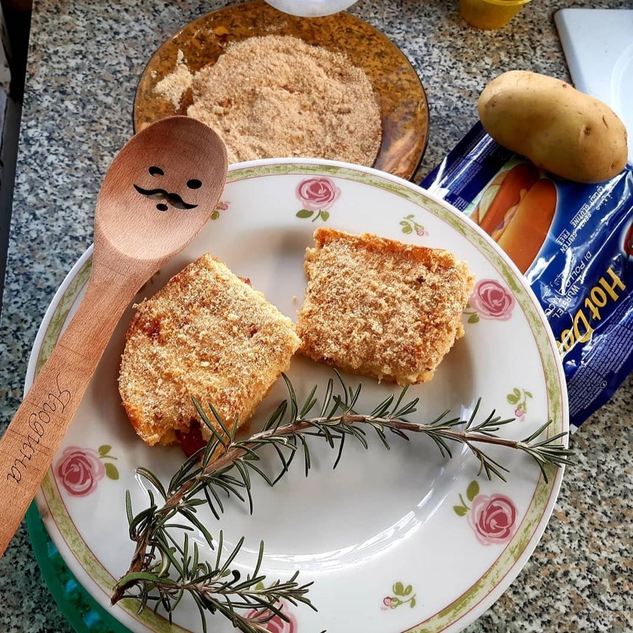 Gateau di patate con wurstle e mozzarella