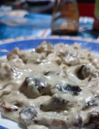 Ricetta Scaloppine hai funghi porcini e panna cremose  di Ale.eru23