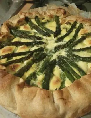 Ricetta Torta salata con asparagi, mortadella e Robiola di laboratoriodicucina