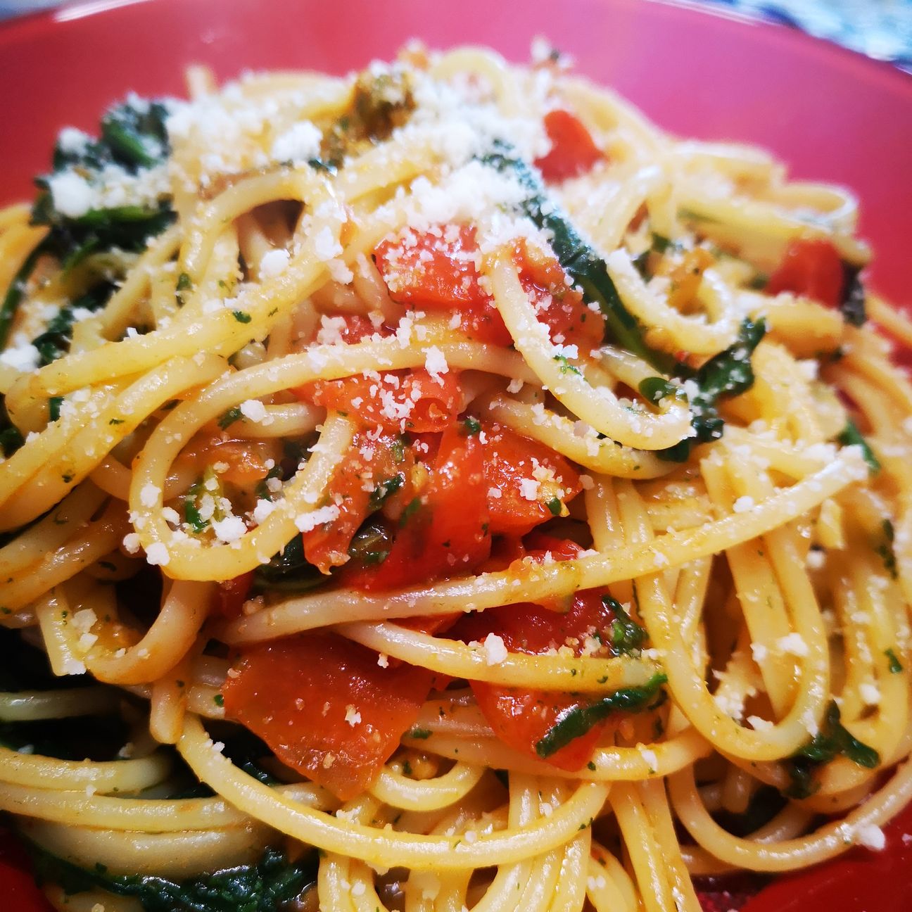 Spaghetti con pomodorini e rucola!