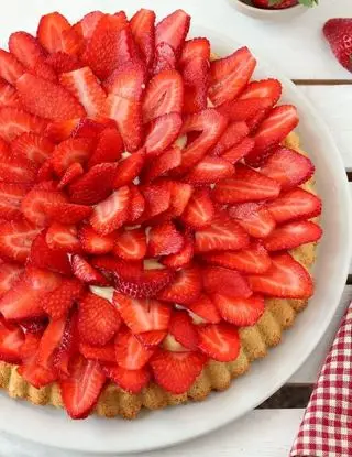 Ricetta Crostata alle fragole e crema di MartinaOlivieri