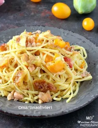 Ricetta Pasta con salmone, pomodorini gialli e fichi di MartinaOlivieri