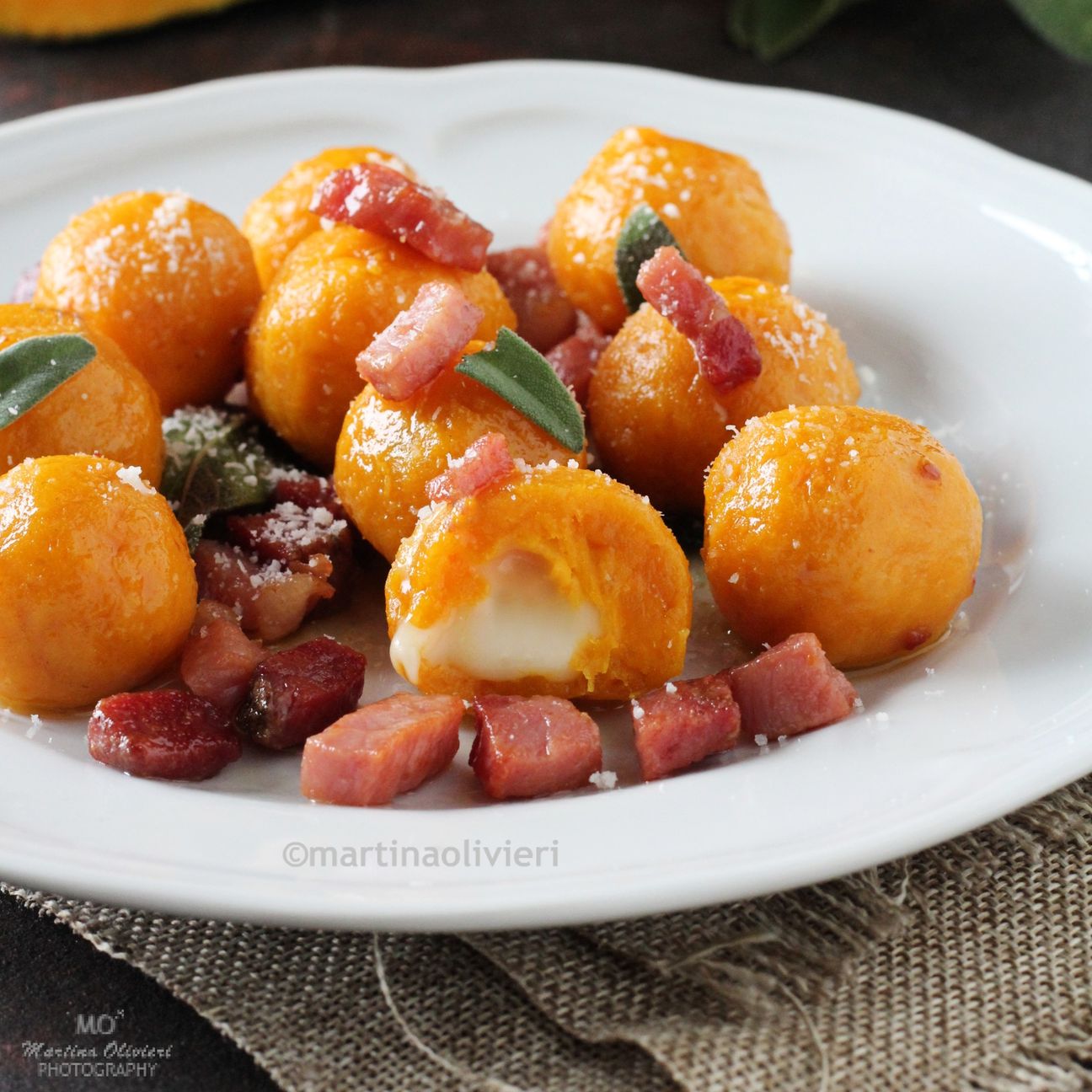 Gnocchi di zucca ripieni di taleggio