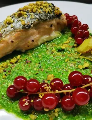 Ricetta Salmone su Pesto di rucola di idadf1989