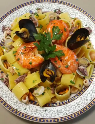 Ricetta Calamarata allo Scoglio 🍤 di laura_castellabate