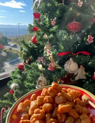 Ricetta Crustoli con miele 🐝🐝🐝🌼🍯🍯🍯🍯 di loredana705