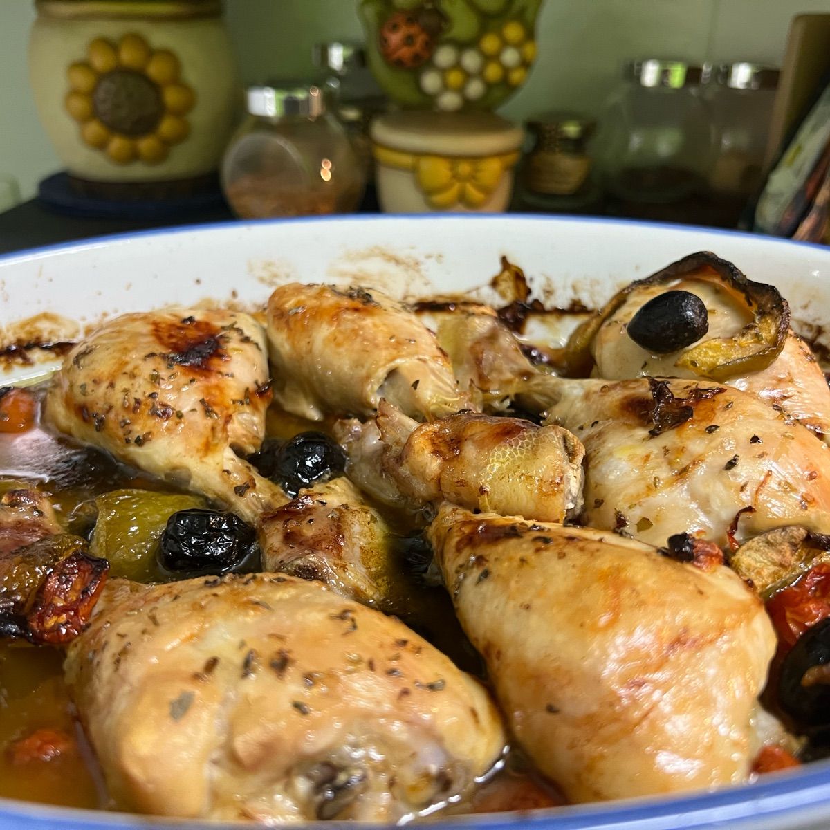 Pollo al forno con peperoni pomodori e olive 😋😋😋😋