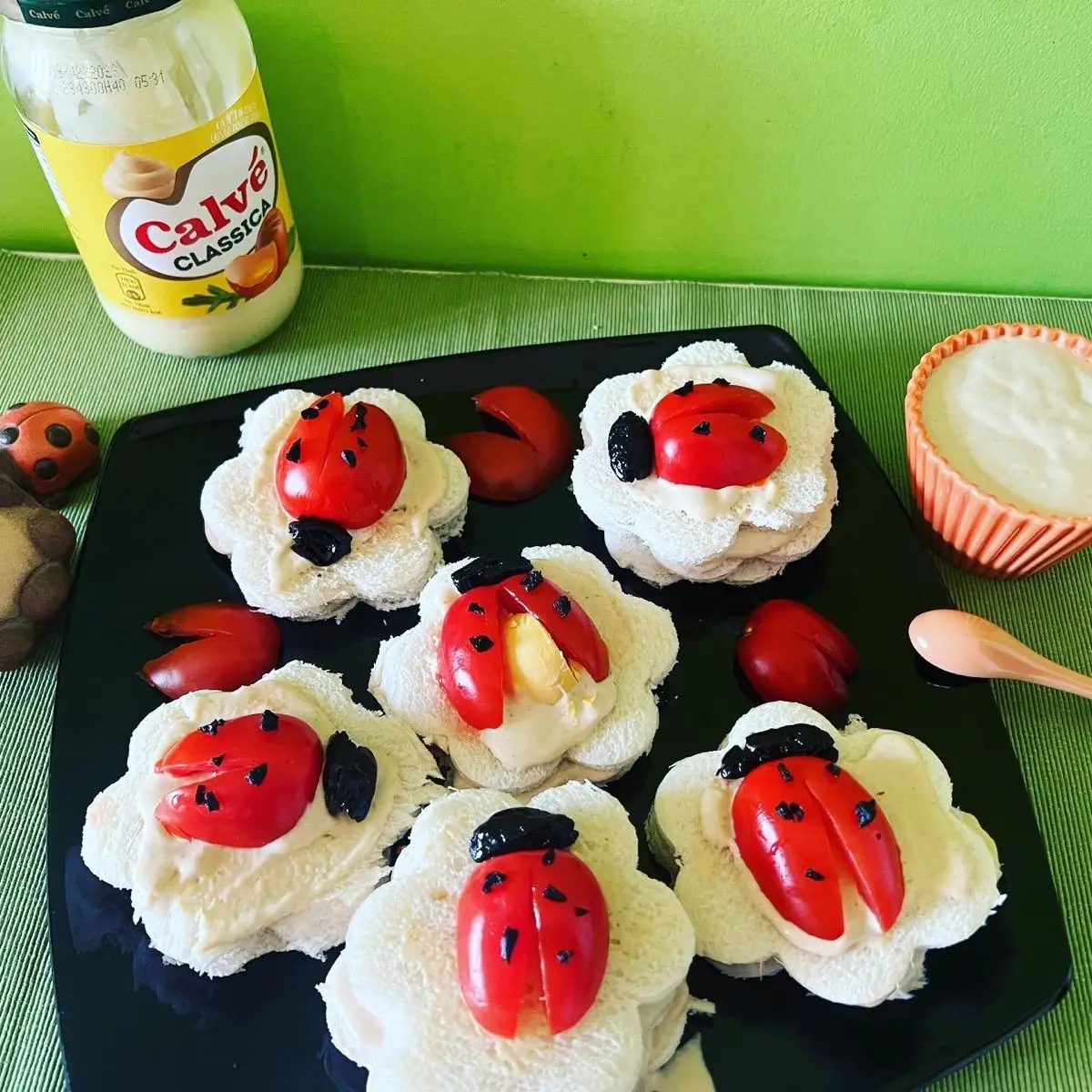 Ricetta Tartine alla mousse di tonno e coccinelle 🐞🐞🐞 di loredana705