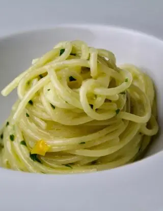 Ricetta Spaghetti aglio, olio e peperoncino cremosi di cucinodite