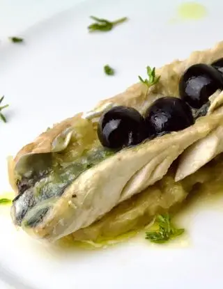 Ricetta Sgombro, cipolle, olive nere di cucinodite