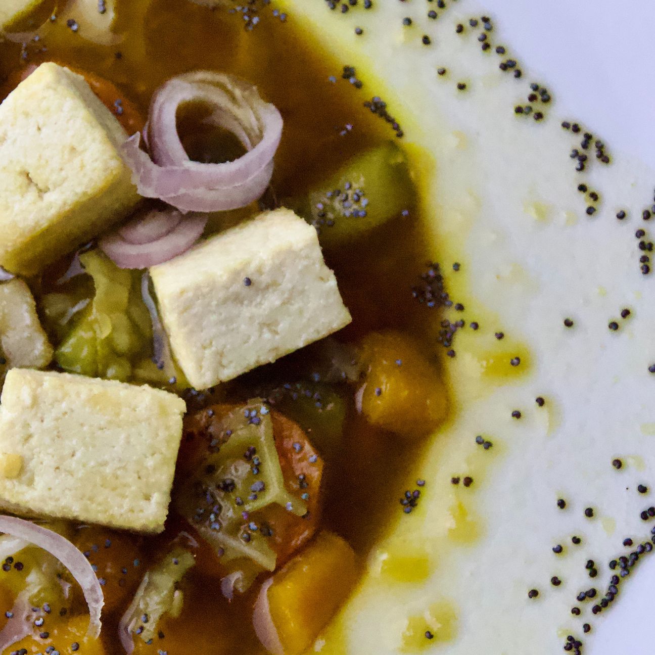 Minestrone di verdure autunnali con tocco orientale