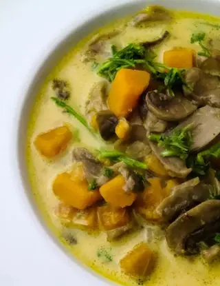 Ricetta Zuppa cremosa di zucca e e latte di cocco di cucinodite