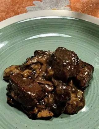 Ricetta Spezzatino di vitello con funghi porcini di samuincucina