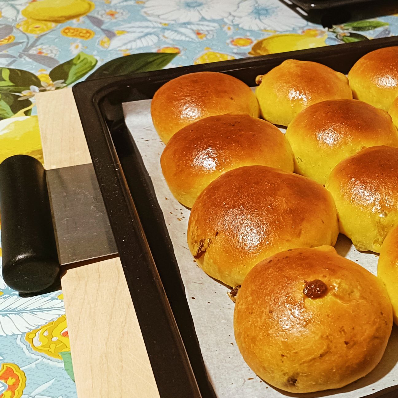 Panini dolci alla zucca e uvetta