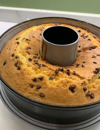 Ricetta Ciambellone con yogurt greco e gocce di cioccolato di ariannanic