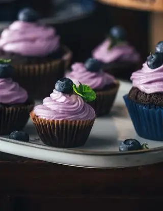 Ricetta Cupcake al cioccolato e mirtilli di ciracoo