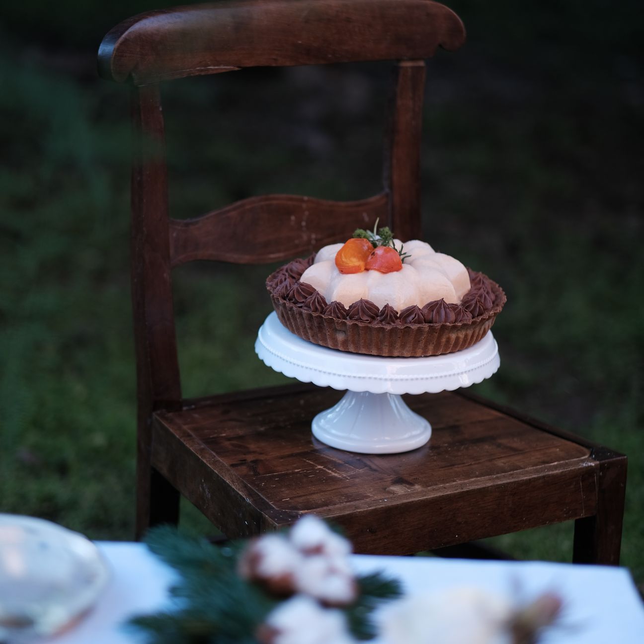 Crostata di farina di castagne ai cachi e cioccolato