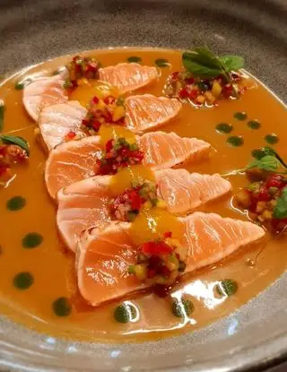 Ricetta Salmone affumicato con salsa yuzu di user214