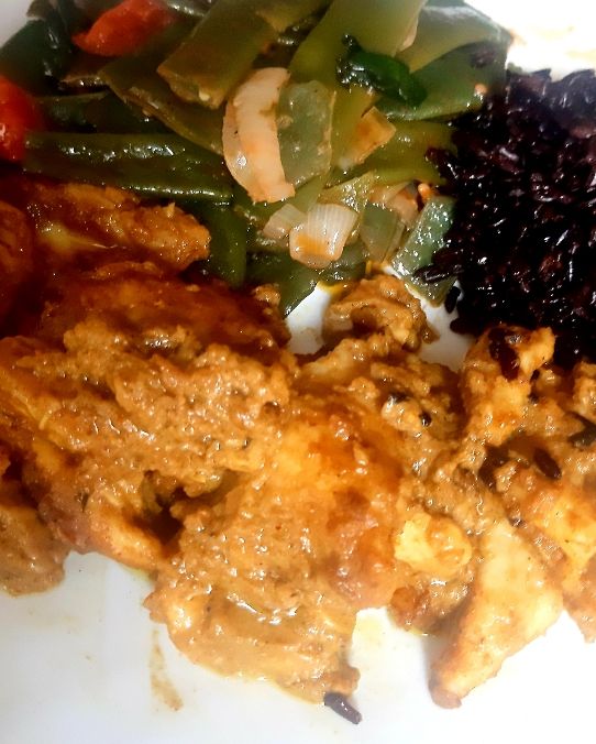 "Pastrocchio": pollo al curry con corallo ripassati