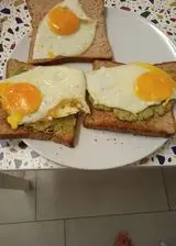 Ricetta Avocado toast con uovo