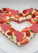 Ricetta Cream tart a cuore con namelaka al limone, fragole e lamponi