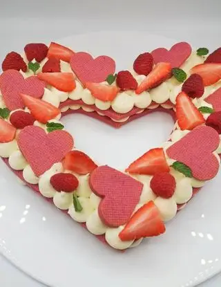 Ricetta Cream tart a cuore con namelaka al limone, fragole e lamponi di ardito.silvia