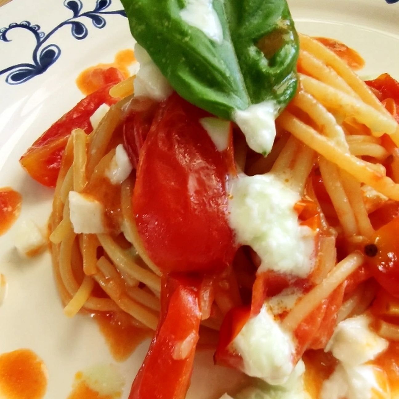 Spaghetti alla mozzarella di bufala ed il suo siero