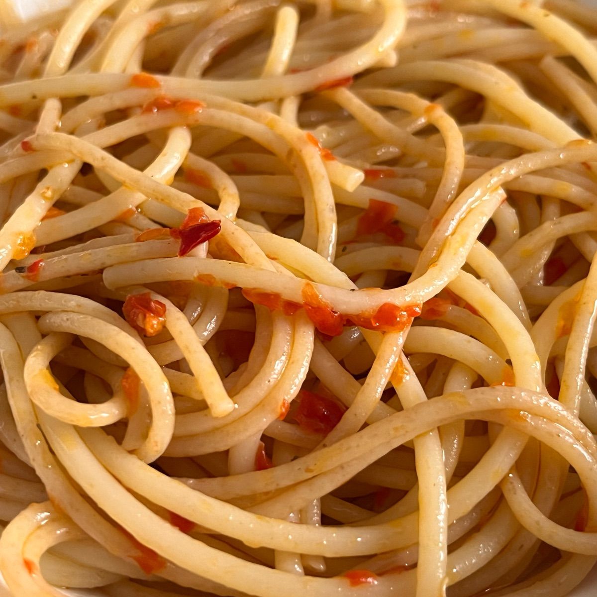 Pasta aglio olio e peperoncino