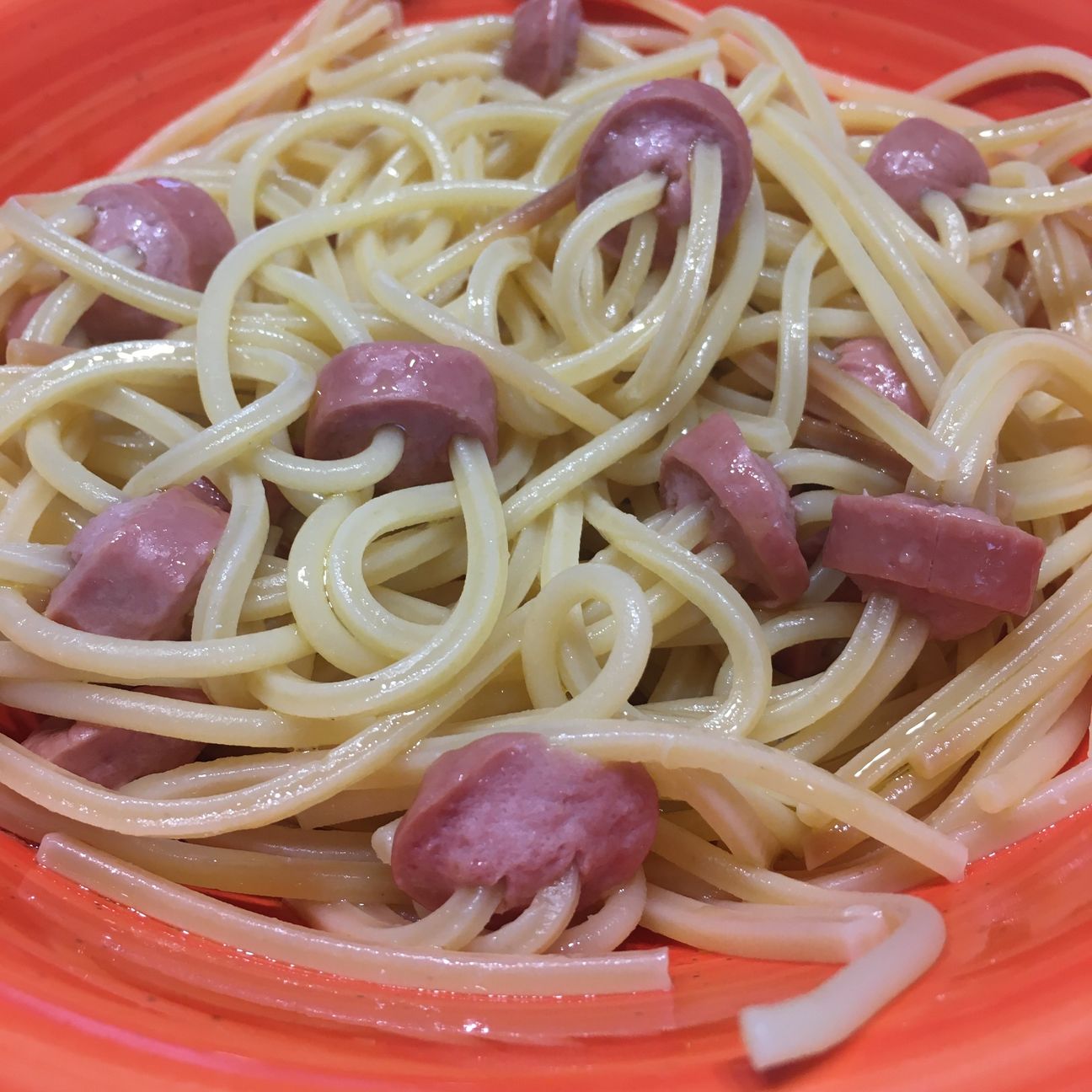 Spaghetti infilzati al würstel
