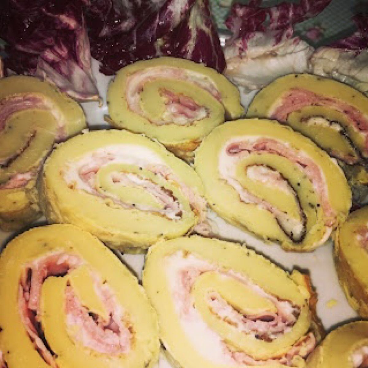 Cecirotolo di prosciutto cotto sottiletta e semi di papavero