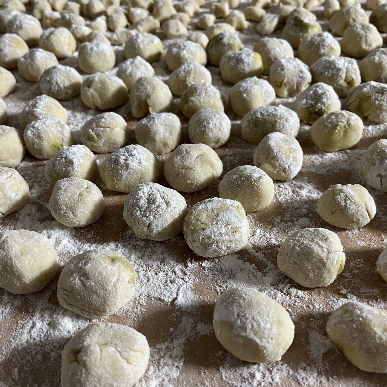 Gnocchi ripieni al pesto