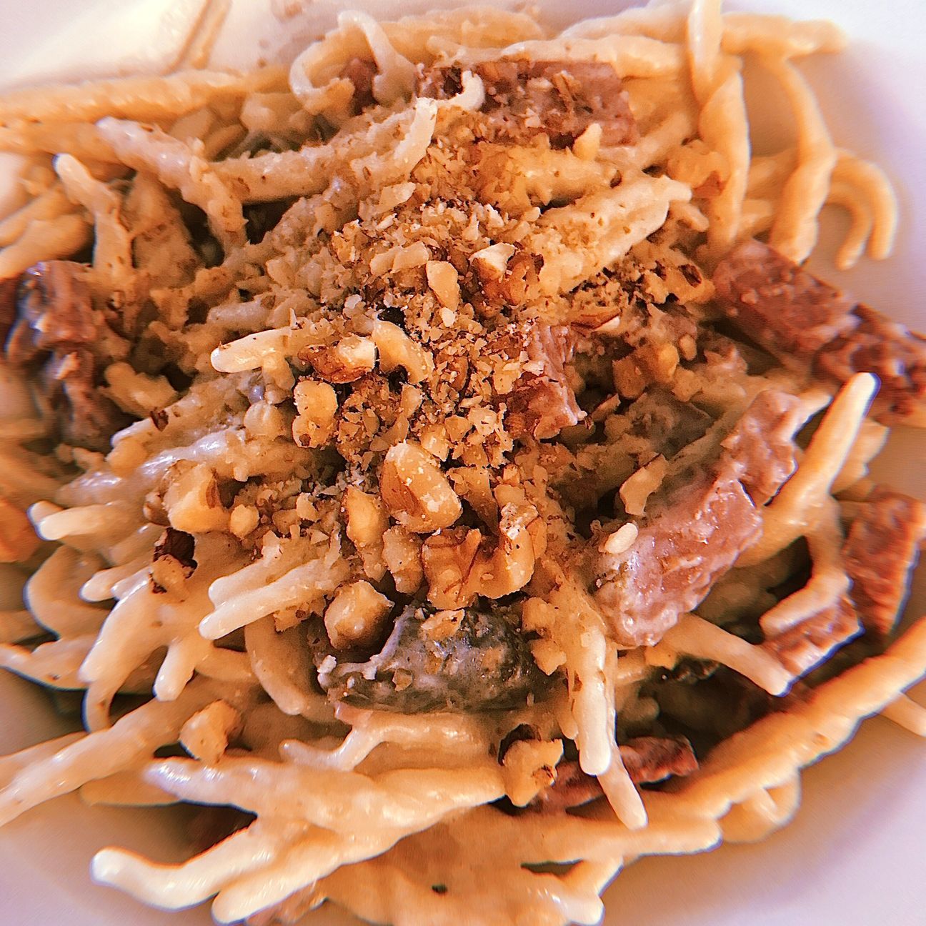 Trofie con stracchino, pancetta, funghi e granella di noci!😍