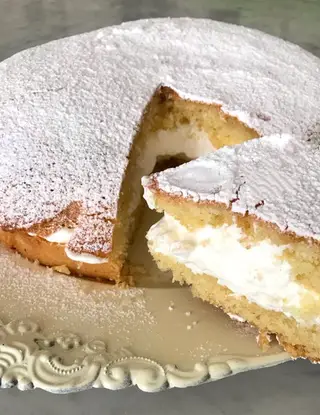 Ricetta Torta kinder paradiso 😍 di midivertoacucinare