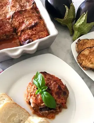 Ricetta Parmigiana di melanzane 🍆 😋🤩 di midivertoacucinare