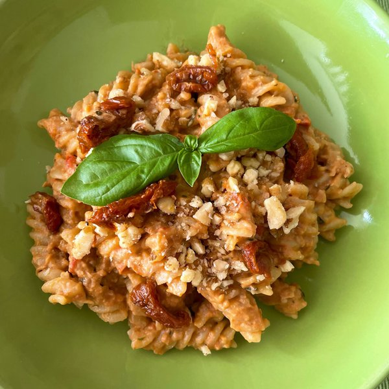 Fusilli con pesto di melanzane e noci😍🍆