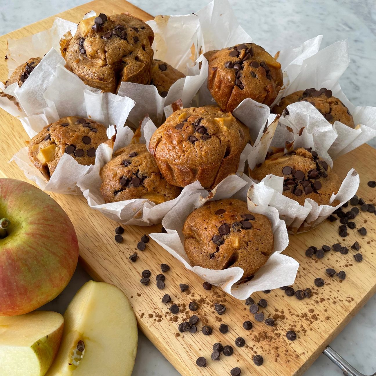 Muffin con mela, cannella e cioccolato 😋