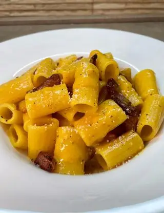 Ricetta Mezze maniche alla carbonara 💛🤩 di midivertoacucinare