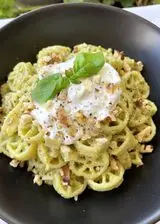 Ricetta Rotelle con pesto di fagiolini, stracciatella e noci😍