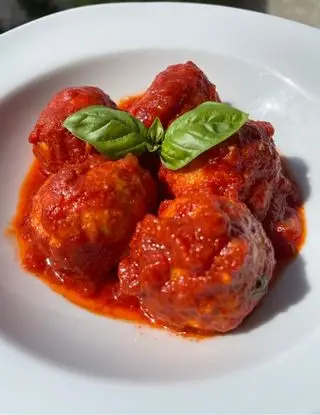 Ricetta Polpette di ricotta al sugo di midivertoacucinare