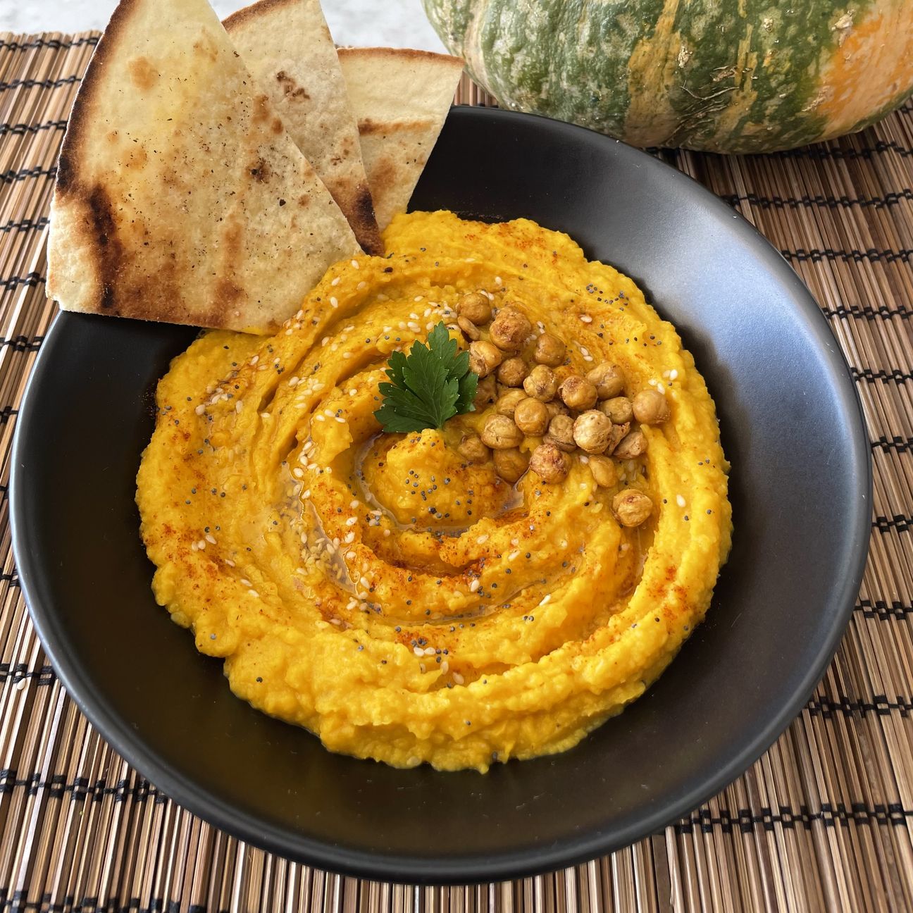 Hummus di zucca e ceci croccanti 🎃